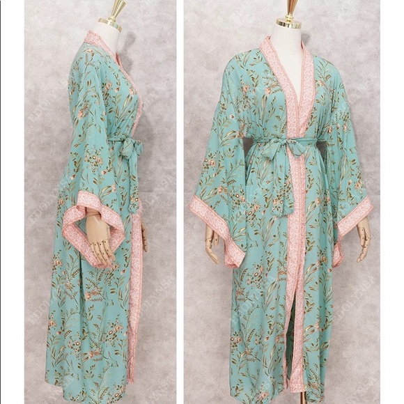 “Charlotte” Maisie Kimono - Picture 16 of 16